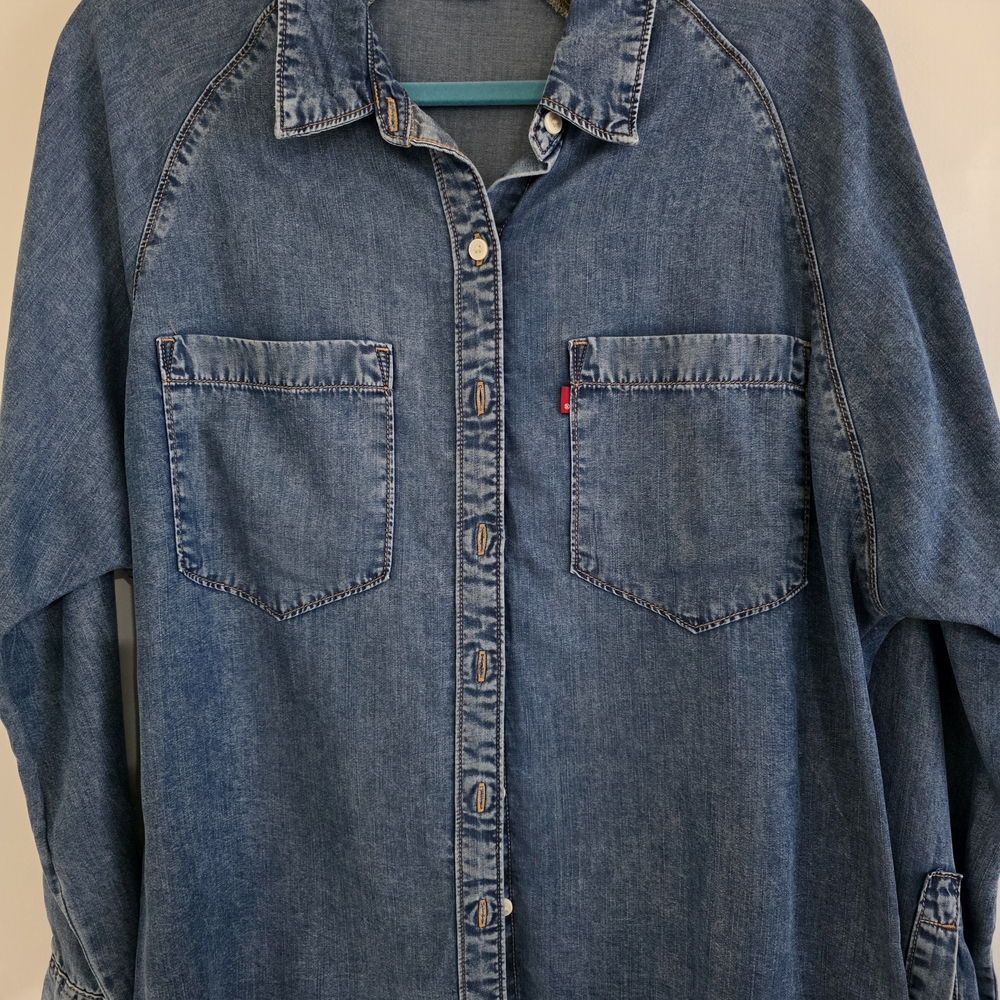 Levi's Classic Blue Tencel Blouse